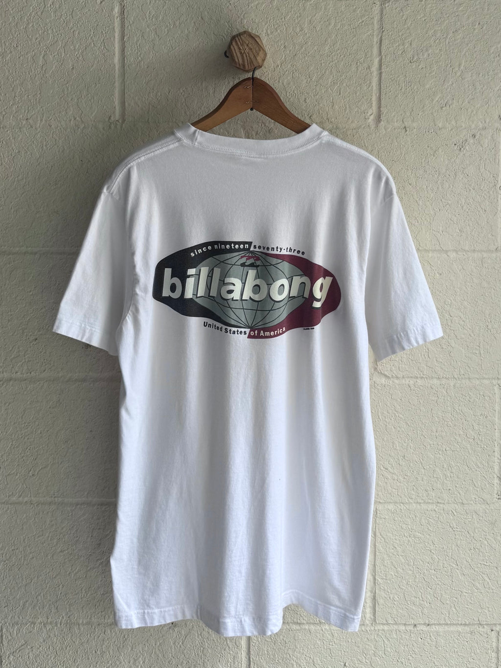 '90s Billabong Globe Tee