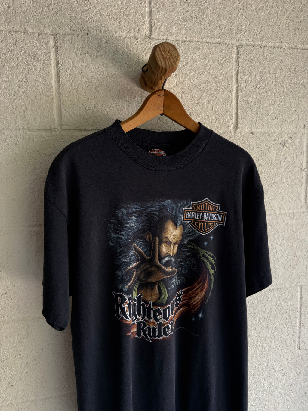 ‘90s 3D Emblem Wizard Harley Tee