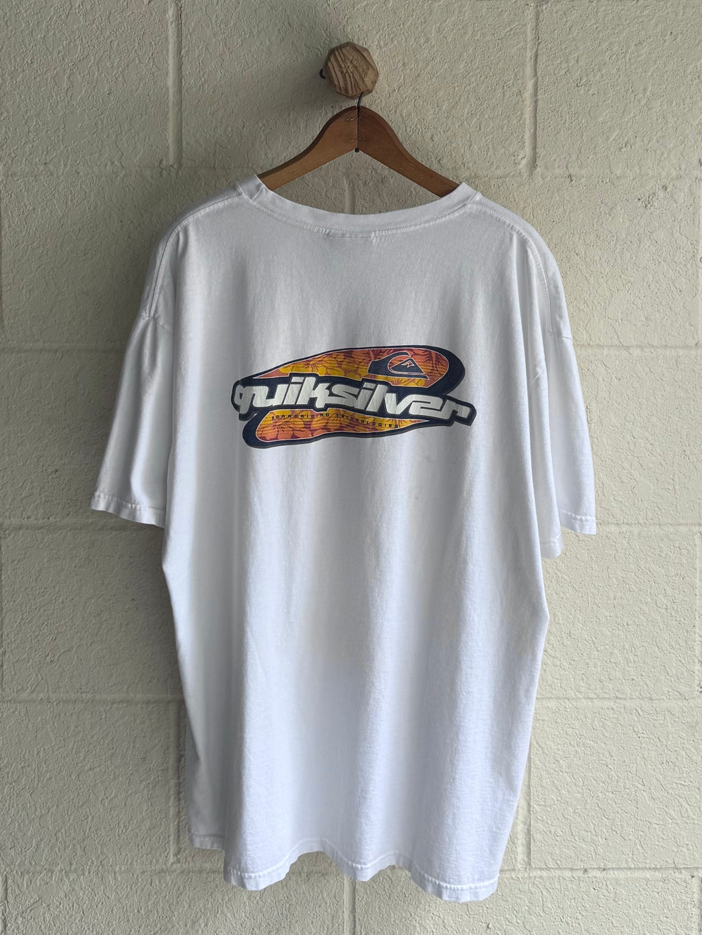 '00s White/Orange Quiksilver Tee
