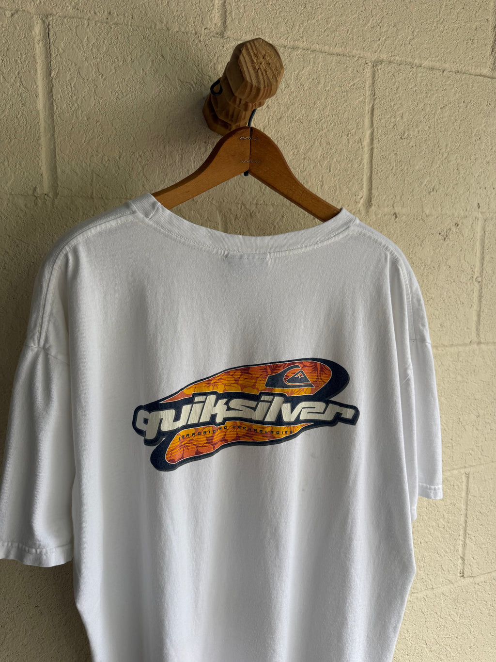 '00s White/Orange Quiksilver Tee