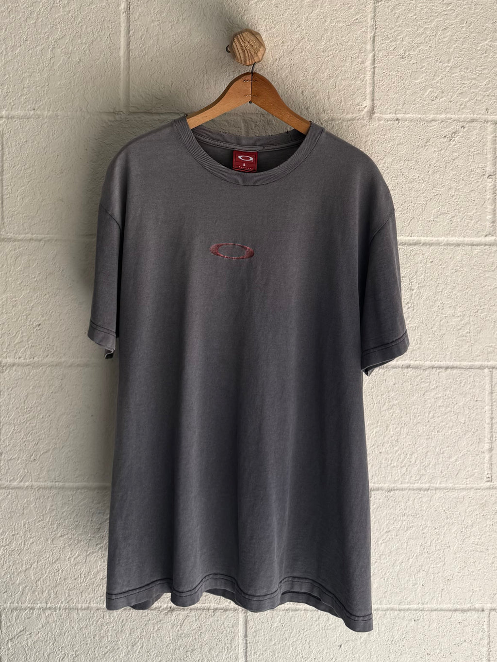 ‘’90/‘00s Faded Oakley Skull Tee