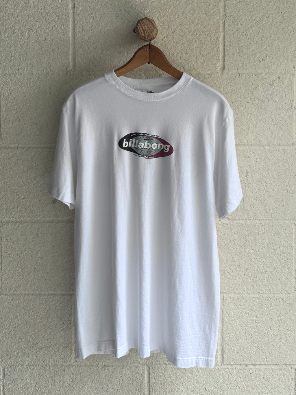 '90s Billabong Globe Tee