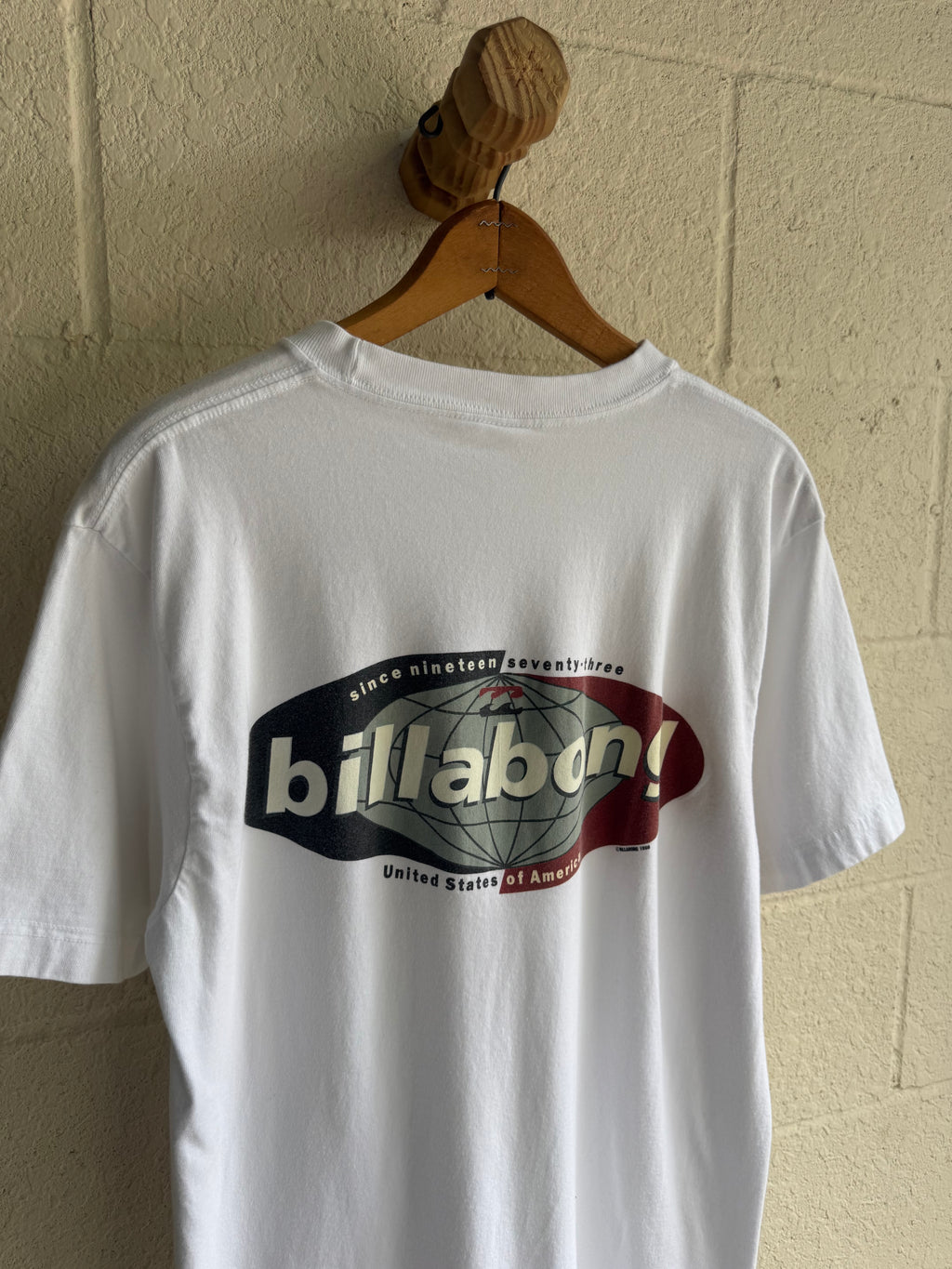 '90s Billabong Globe Tee