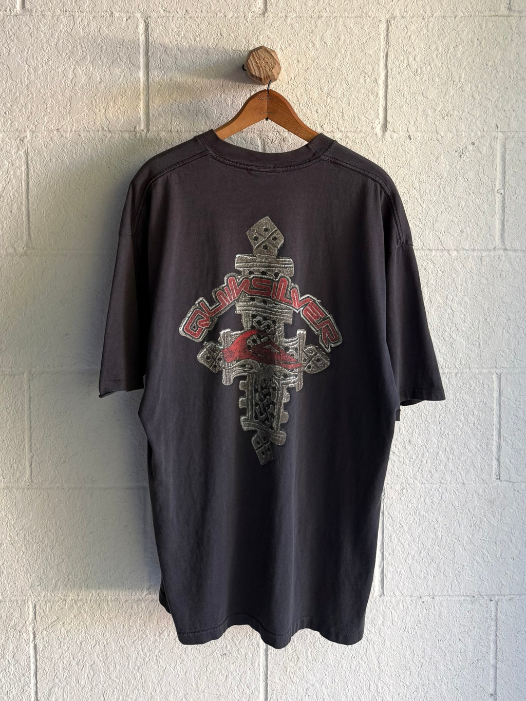 '90s Black Quiksilver Tomb Tee