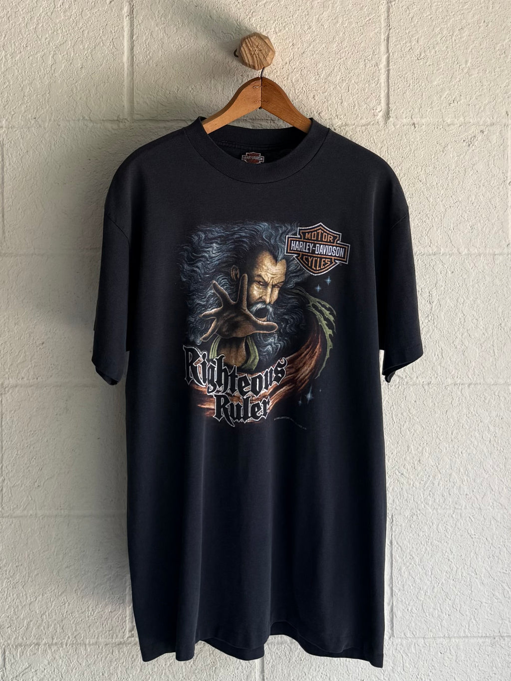 ‘90s 3D Emblem Wizard Harley Tee