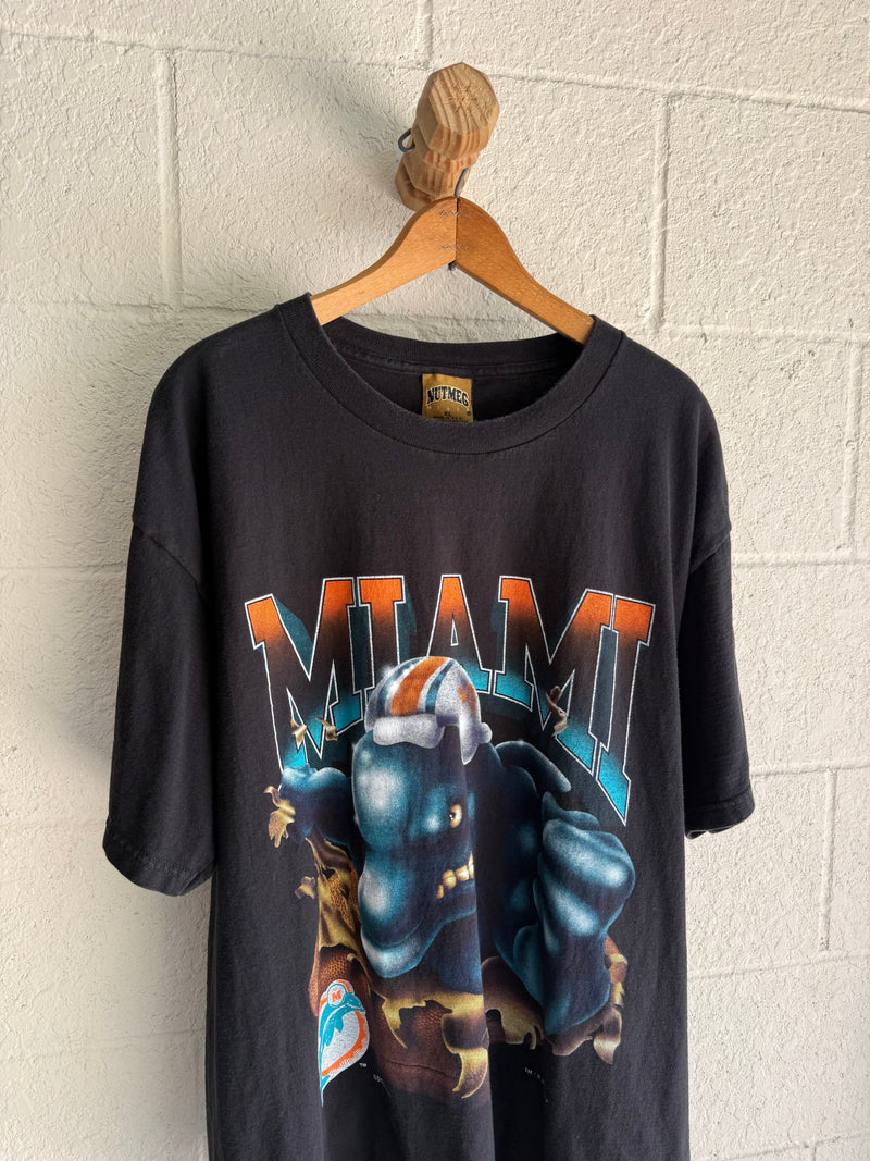 '90s Miami Dolphins Break Through
