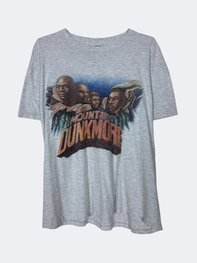 '90s Nike Mount Dunkmore Tee