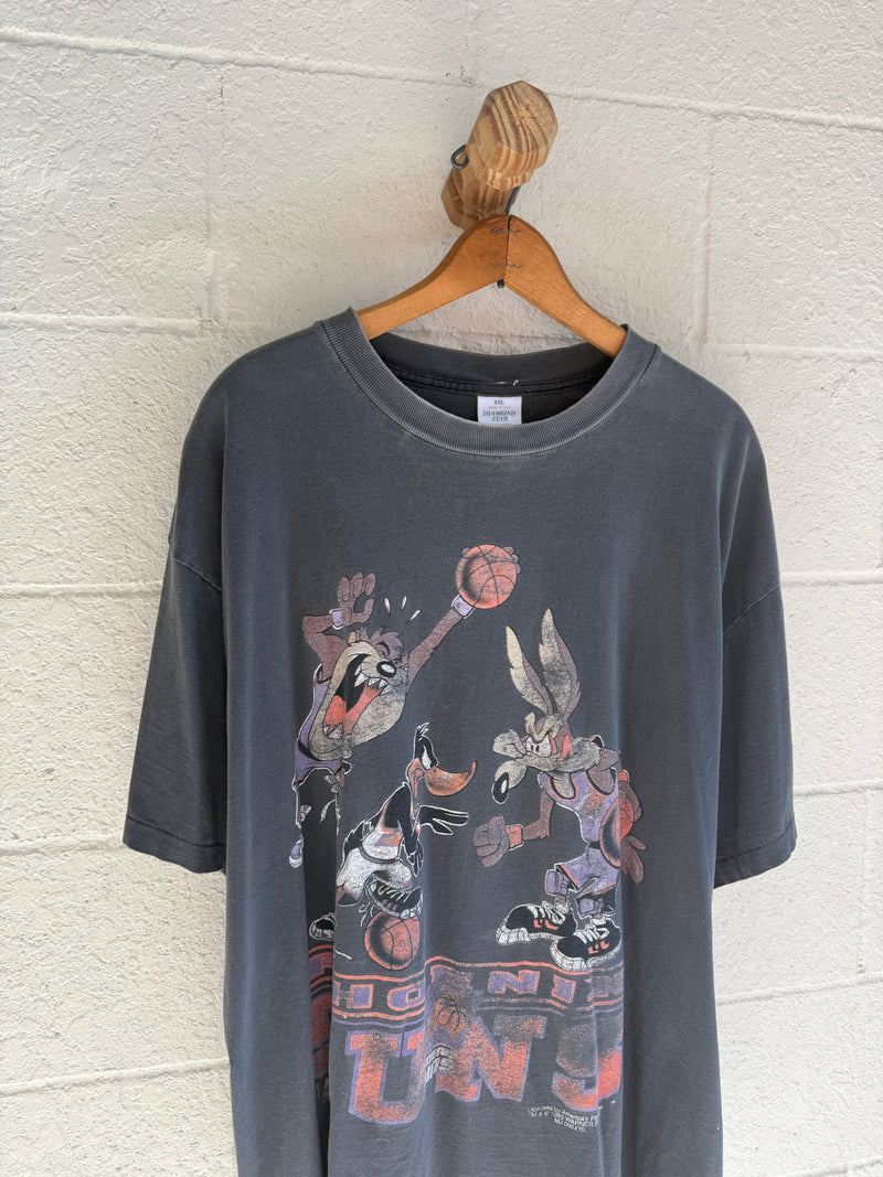 '90s Pheonix Suns Looney Tunes Tee