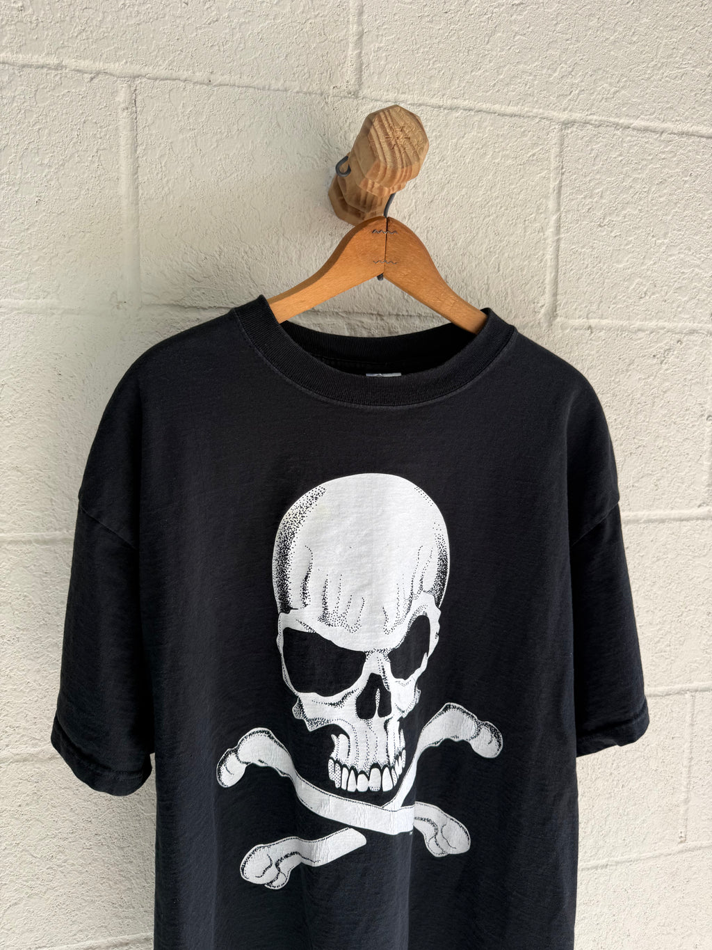 ‘00s Fashion Victim Skull Tee