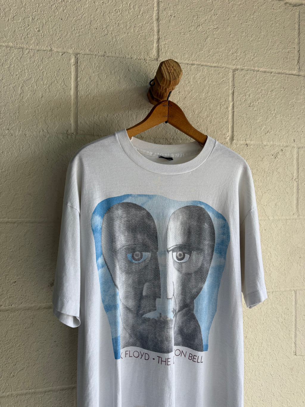 ‘90s Pink Floyd Division Bell Tee