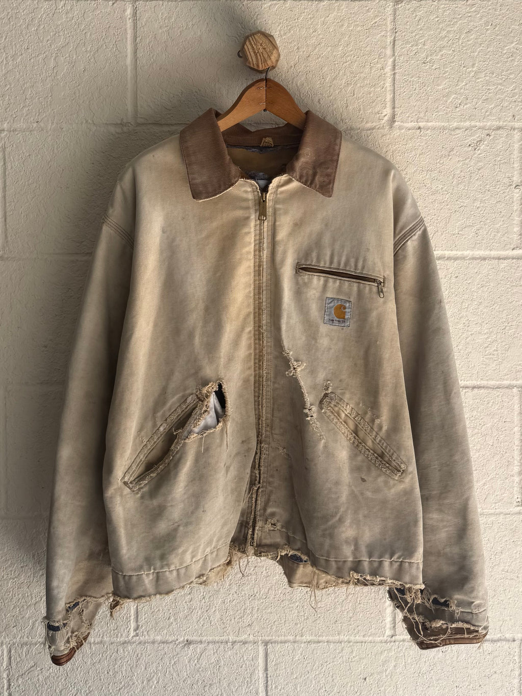 '90s Thrashed Tan Detroit Carhartt Jacket