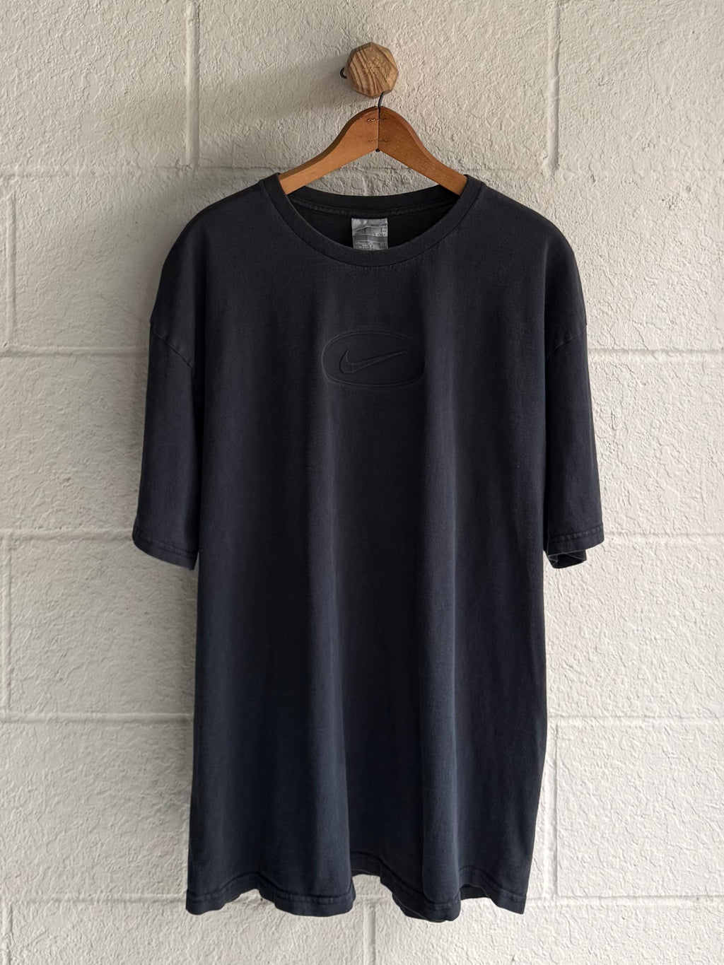 '90s Nike Logo Tee